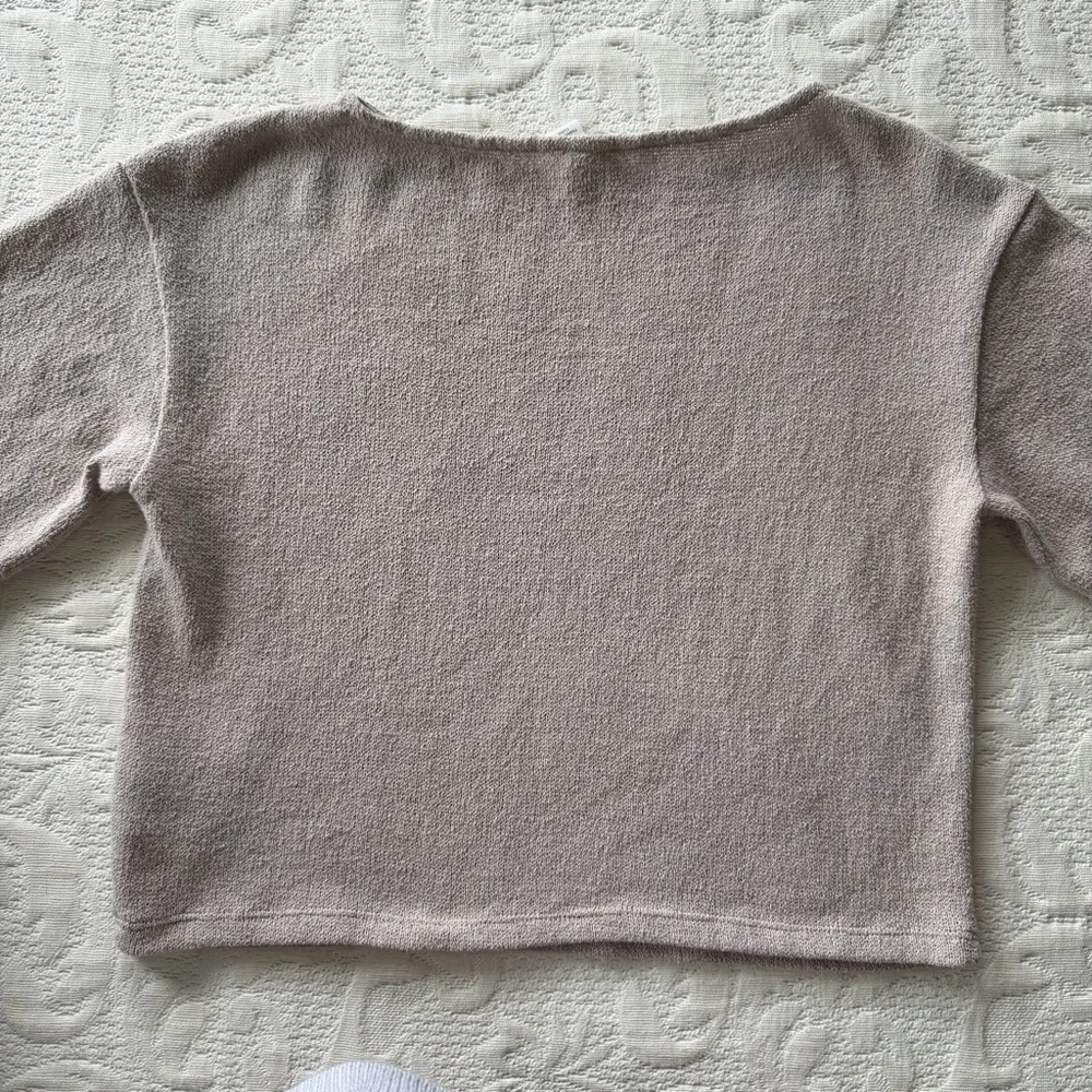 H&M Light Beige Crewneck Knit Top - Picture 4 of 5